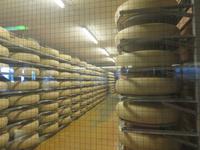 043 Ausflug ins Emmental - Besuch der Emmentaler Schaukäserei - Reifekeller