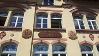Besuch der Holzschnitzerei 