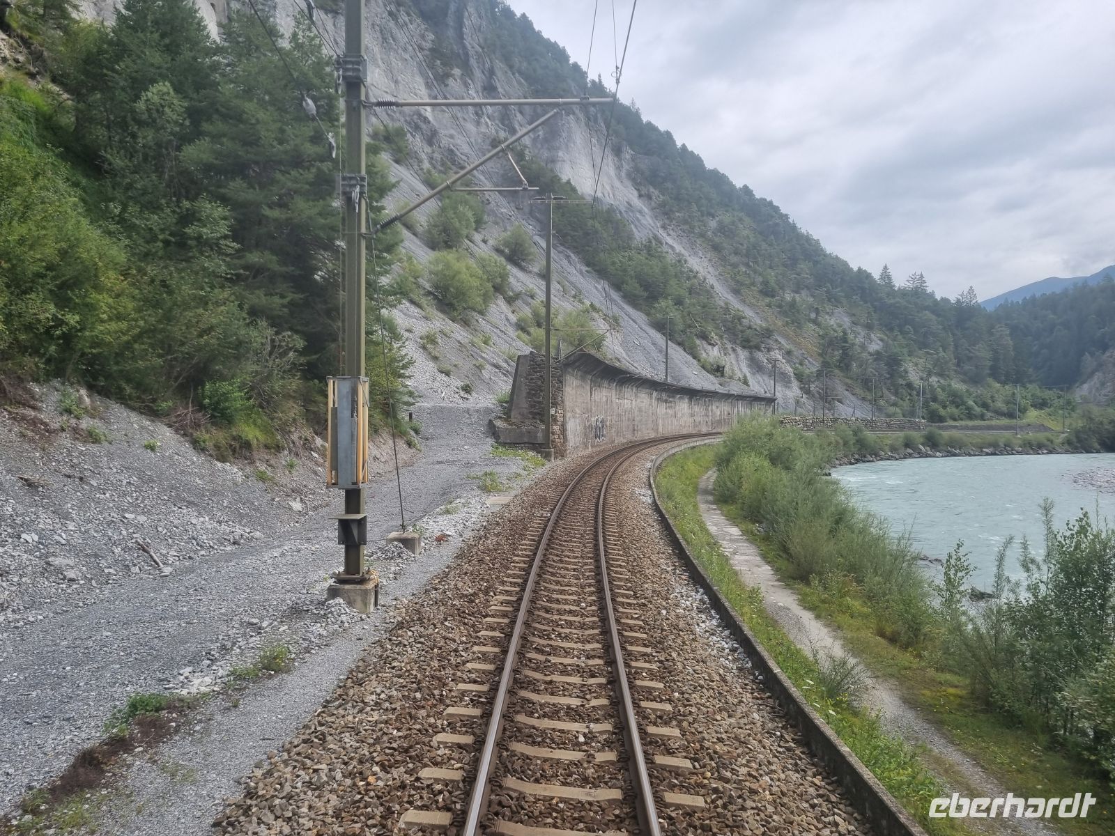 Fahrt mit dem Glacier-Express (entlang des Vorderrheins...)