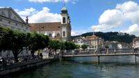Luzern, Stadtführung mit Susi, im Hintergrund die Jesuitenkirche
