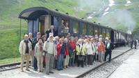 TOLLE TRUPPE vor der Furka-Dampfbahn