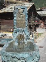 Zermatt: Denkmal für Ulrich Inderbinen, ältester Bergführer der Welt