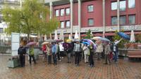 vor dem Cafe Hauser in St.Moritz 