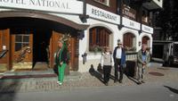vor dem Hotel in Zermatt 