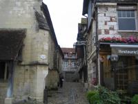 die ehemaligen Salzspeicher