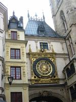 Der große Uhrenturm in Rouen