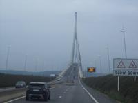 auf dem Weg über die Seine