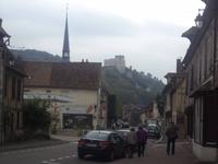 Les Andelys mit Blick zum Chateau Gaillard