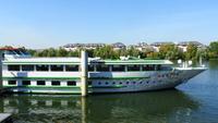 MS Renoir