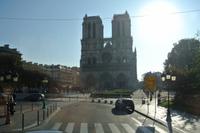 Stadtfrundfahrt in Paris Notre Dame 
