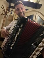 Es gibt auch etwas Musik dazu