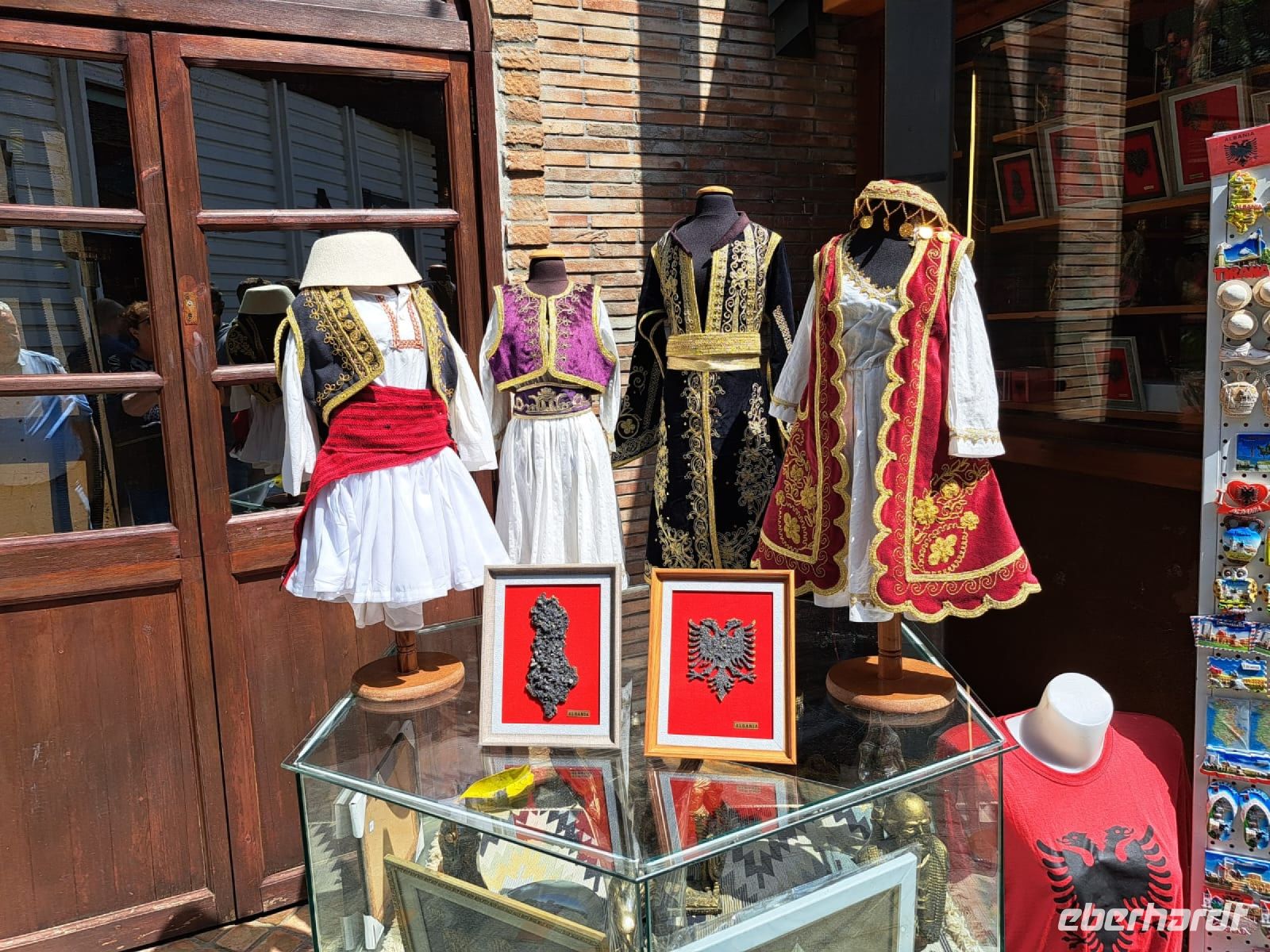 Volkstracht für die kleinen Albaner