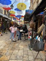 Die Straßenhändler haben viel im Angebot