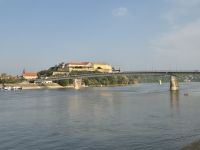Tag 1 - Novi Sad - Eindrücke Stadtspaziergang (6) - Festung Petrovaradin mit Donau