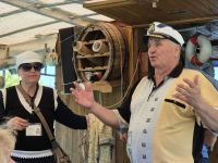 Tag 5 - Bootsfahrt auf der Drina (3) - Kapitän Nenad und Reiseleiterin Bogdanka