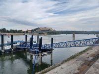 Novi Sad mit Blick über die Donau zur Festung