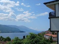 Blick auf den Ohridsee &ndash; &copy; Wolfgang Eckert (Eberhardt TRAVEL)