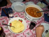 Abendessen auf dem Bauernhof in Maradik