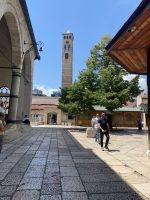 Uhrturm der Moschee
