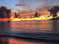 Sonnenuntergang am Hotel