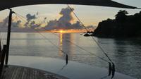 Sonnenuntergang an unserem Hotel auf Praslin