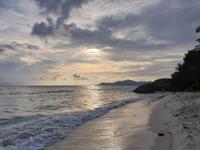 Sonnenuntergang in La Digue, Seychellen (1)