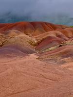 Facettenreiche siebenfarbige Erde