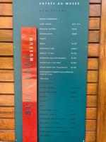 Hier entlang zur berühmten Briefmarkte!