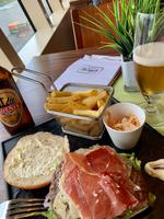 Mittagessen auf AIDAblu: Best Burger @Sea