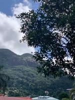 Blick auf die umliegenden Berge von Victoria
