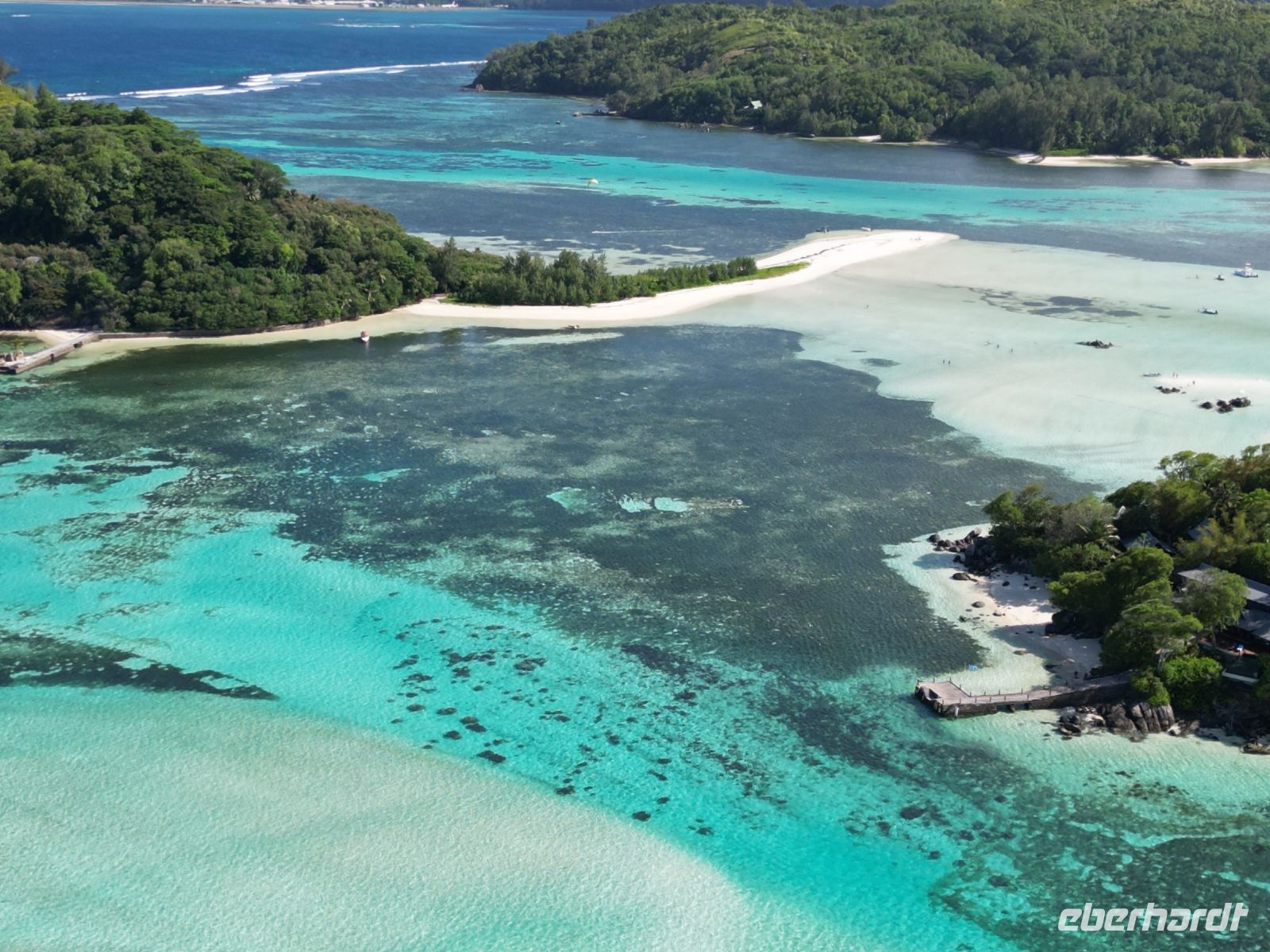 Saint-Anne Marine National Park - Drohnenaufnahmen