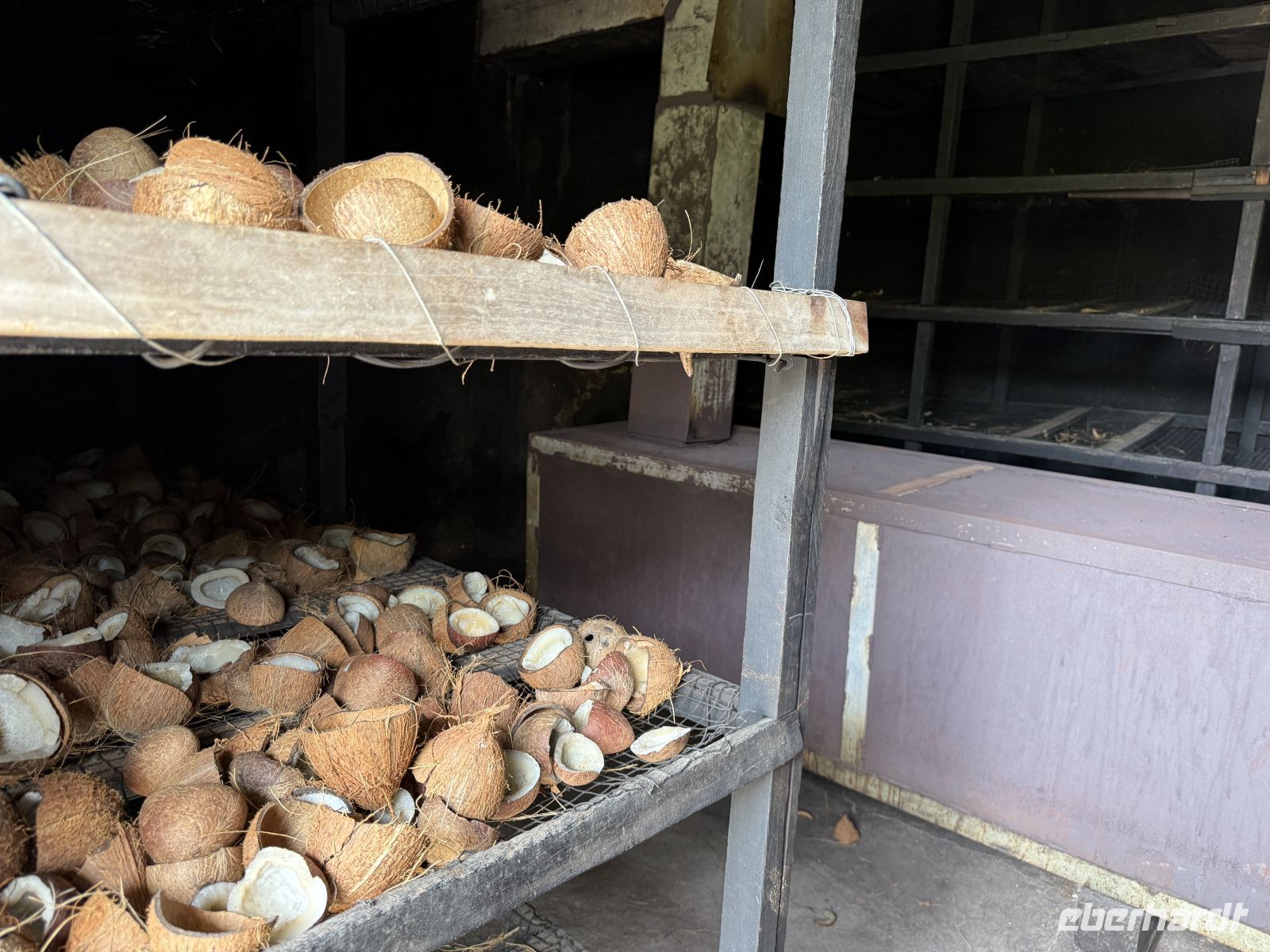 L’Union Estate Farm, Ofen zum Trocknen der Nüsse, Copraprozess