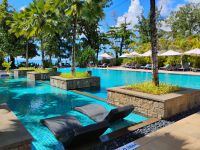 Freizeit am Hotelpool  &ndash; &copy; Monika Cortese (Eberhardt TRAVEL)