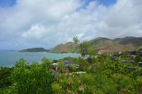 328 Praslin