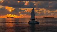 Sonnenuntergang auf dem Weg zurück nach Mahe, Seychellen (1)