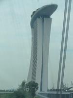 Blick auf Wahrzeichen Hotel am Garden of the Bay vom Riesenrad aus