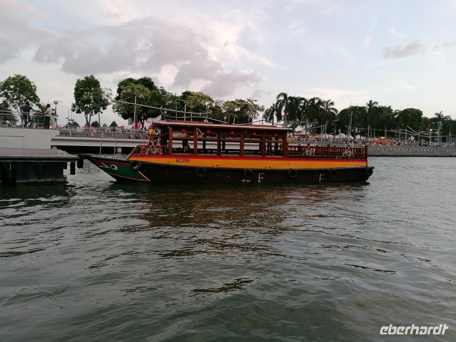 Bootsfahrt in Singapur