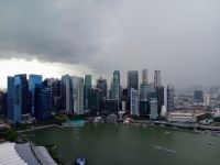 Blick vom Singapore Flyer auf ein aufziehendes Gewitter 