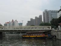 Bum-Boot-Tour auf dem Singapur-Fluss