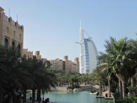 Blick zum Burj al Arab vom Souk Madinat Jumeirah