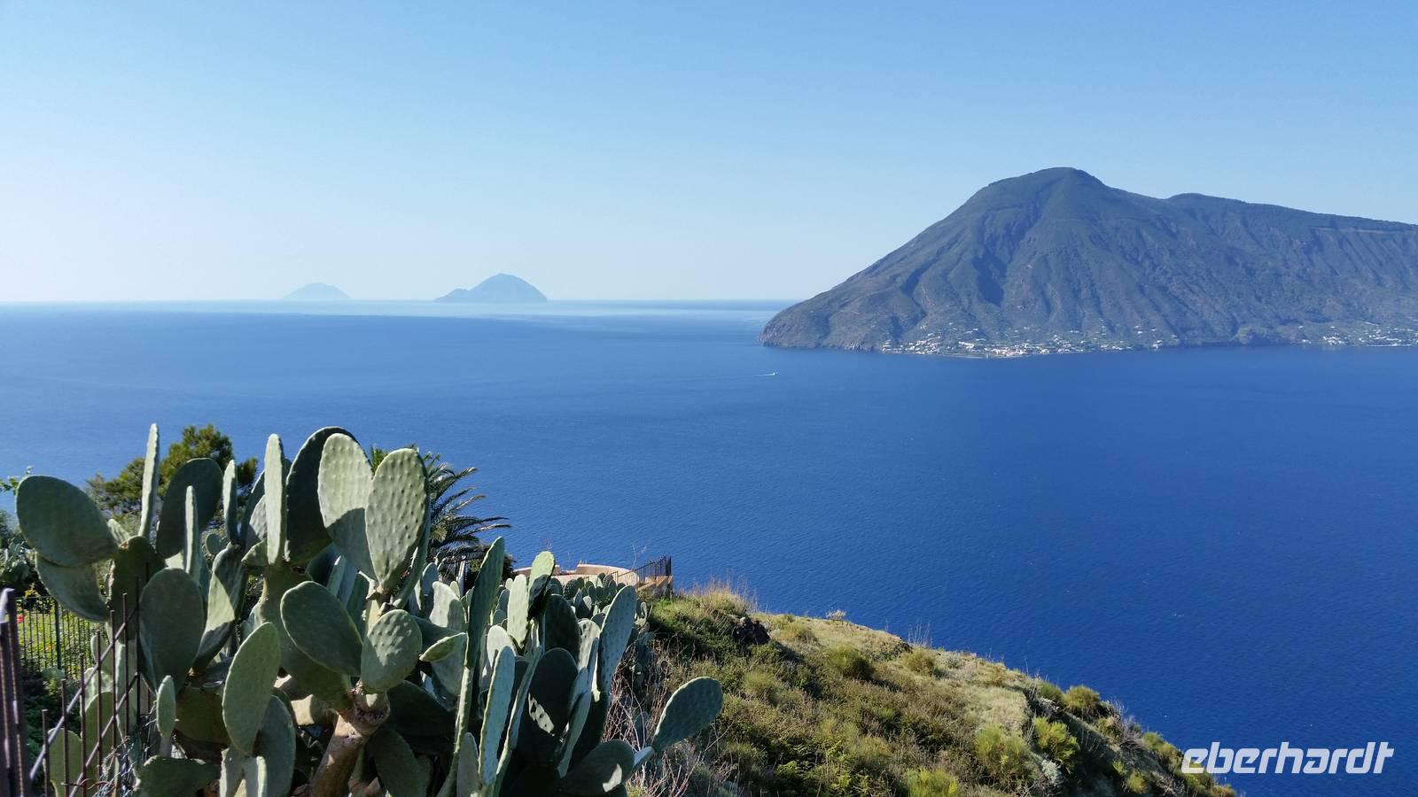Aussichtspunkt Quattropani - Salina - Filicudi - Alicudi