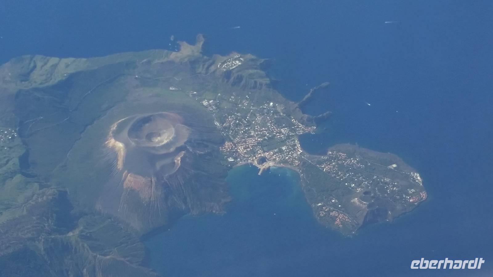 Luftbild Vulcano Gran Cratere und Vulcanello