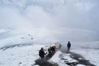 Ätna - Abstieg über ein Aschefeld