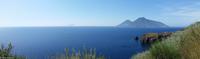 Wandern auf Lipari, UNESCO Weltnaturerbe, Äolische Inseln - Blick nach Salina