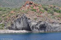 Isola di Panarea - Pillow Lava - Kissenlava - entsteht wenn flüssige heiße Lava auf Meerwasser trifft
