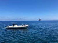 6. Tag – Inselrundfahrt um Stromboli – Abschied vom Ausflugsboot und Felseninsel Strombolicchio