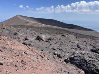 Ätna - Abstieg zur Bergstation der Seilbahn