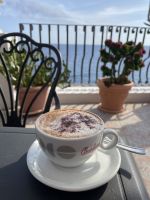 Frühstück auf Stromboli