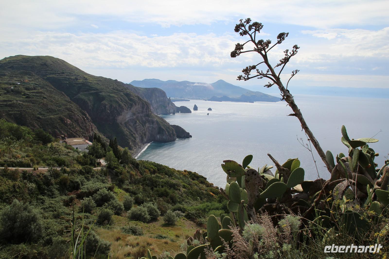 Wanderung auf Lipari - Blick auf Vulcano