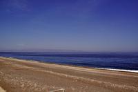 Strand in Roccalumera - im Hintergrund liegt das italienische Festland